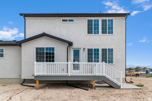 3803 W 2350 N, Clinton, UT 84015