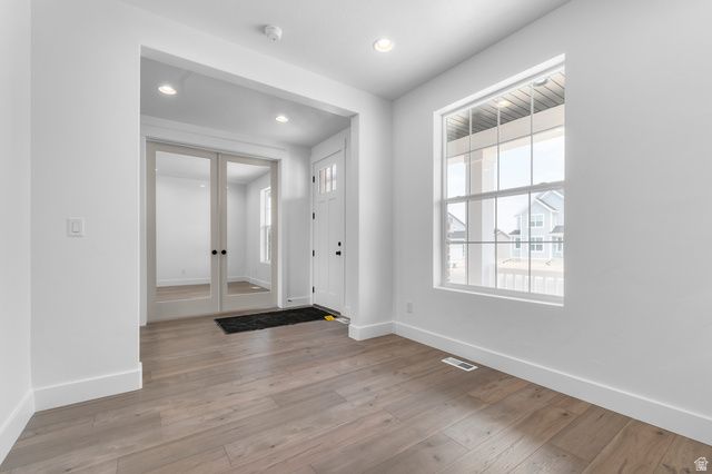 3803 W 2350 N, Clinton, UT 84015