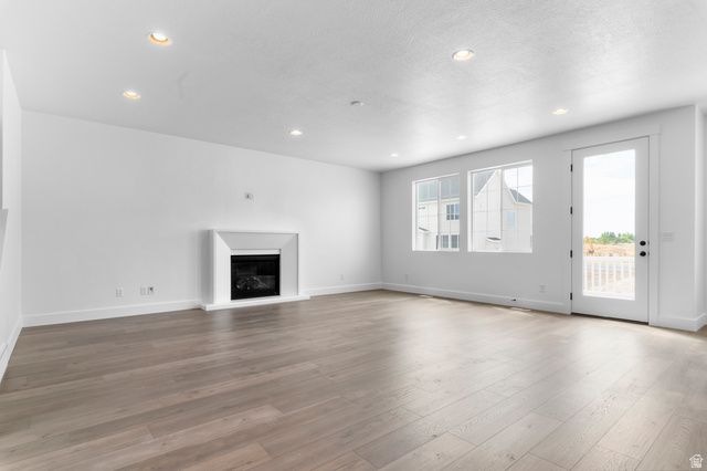 3803 W 2350 N, Clinton, UT 84015