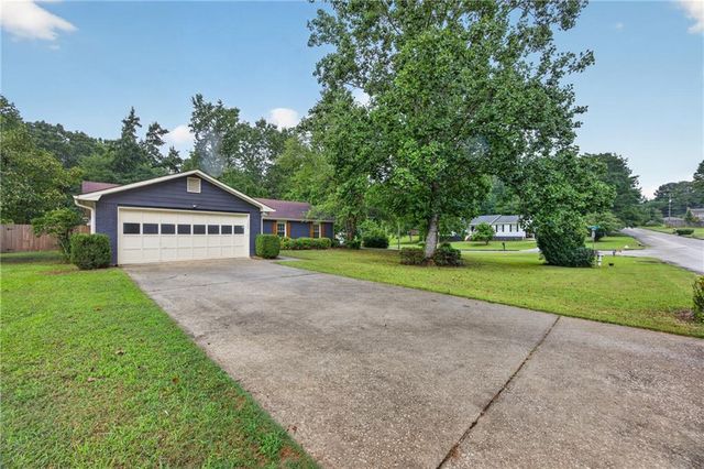 1938 Brandy Woods Drive SE, Conyers, GA 30013
