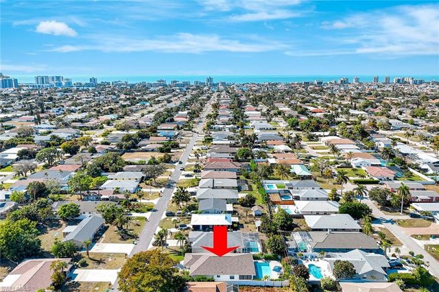 761 99th AVE N, Naples, FL 34108