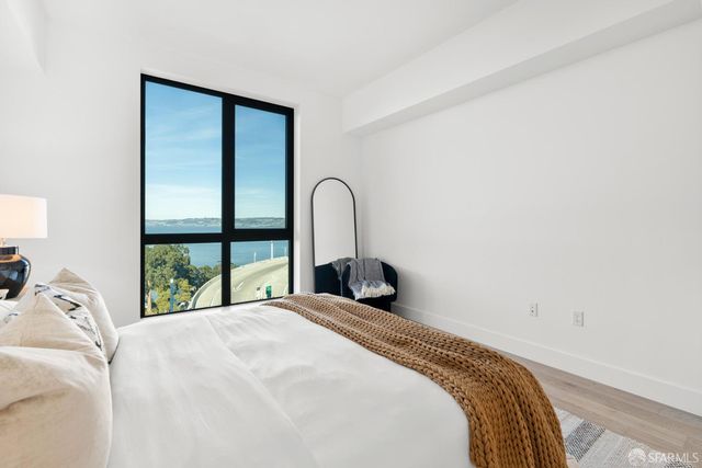 1 Bristol Court 218, San Francisco, CA 94130