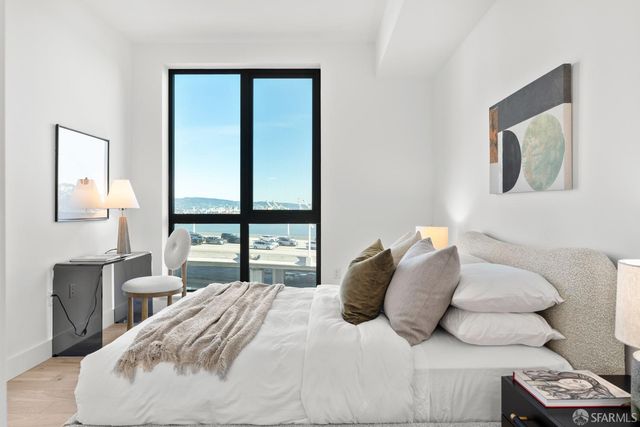 1 Bristol Court 218, San Francisco, CA 94130