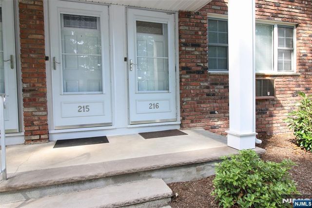 216 Washington Drive, Ramsey, NJ 07446