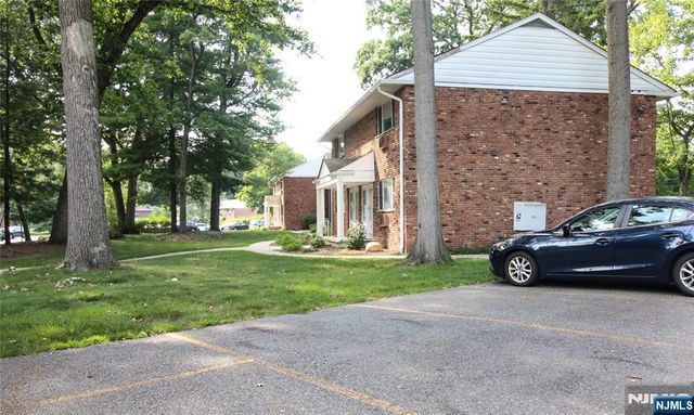 216 Washington Drive, Ramsey, NJ 07446