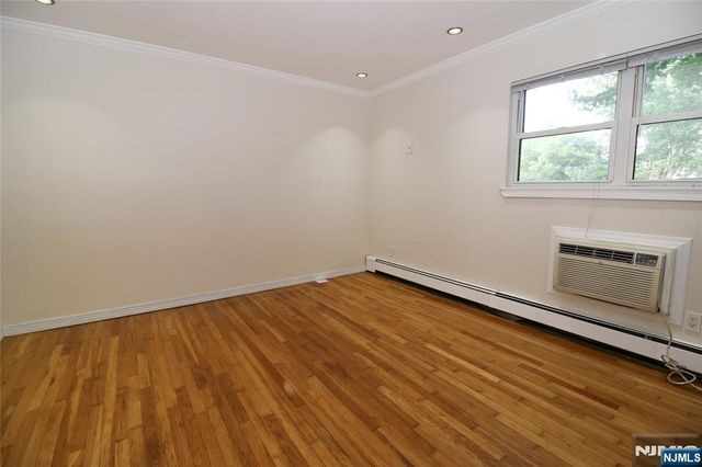 216 Washington Drive, Ramsey, NJ 07446