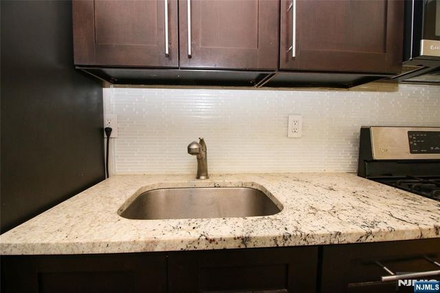 216 Washington Drive, Ramsey, NJ 07446