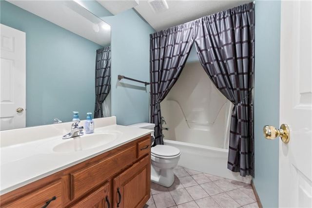 1303 NE 103rd Street, Kansas City, MO 64155