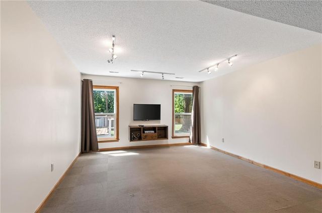 1303 NE 103rd Street, Kansas City, MO 64155