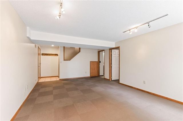 1303 NE 103rd Street, Kansas City, MO 64155