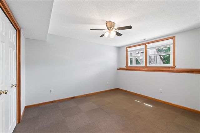 1303 NE 103rd Street, Kansas City, MO 64155