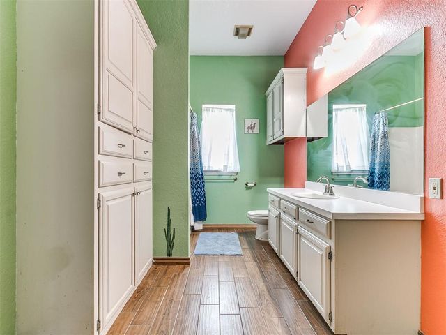 6713 Lago Ranchero Drive, Norman, OK 73026