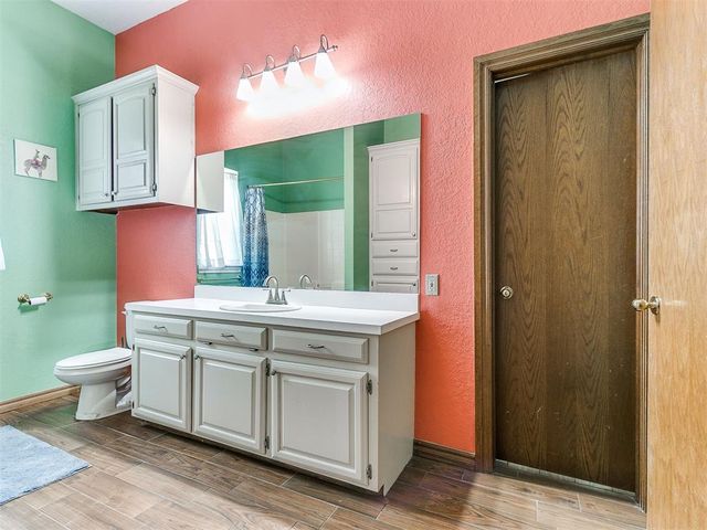 6713 Lago Ranchero Drive, Norman, OK 73026