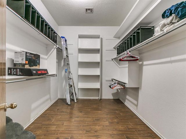 6713 Lago Ranchero Drive, Norman, OK 73026