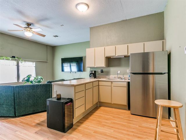 6713 Lago Ranchero Drive, Norman, OK 73026