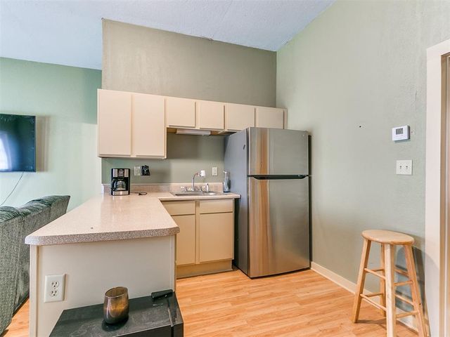 6713 Lago Ranchero Drive, Norman, OK 73026