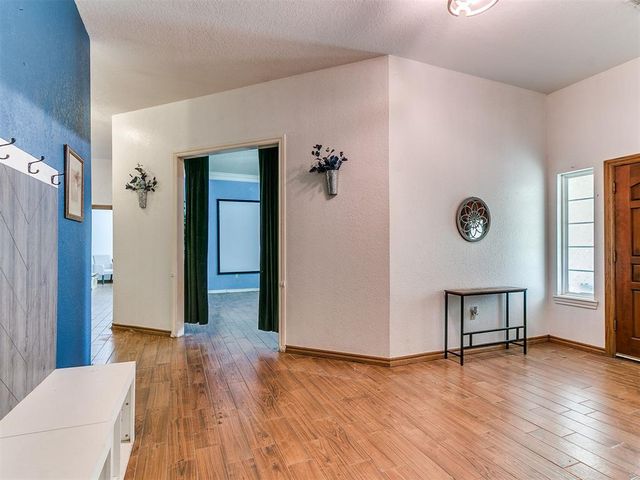 6713 Lago Ranchero Drive, Norman, OK 73026
