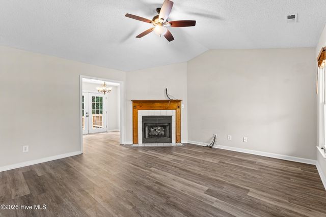 110 Stone Court, Jacksonville, NC 28540