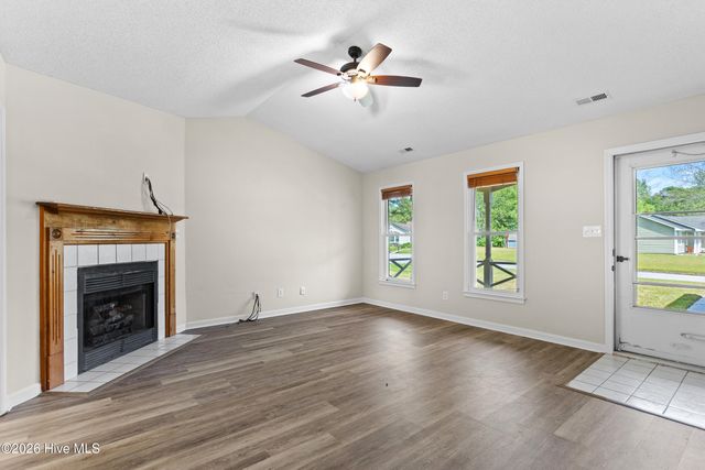 110 Stone Court, Jacksonville, NC 28540