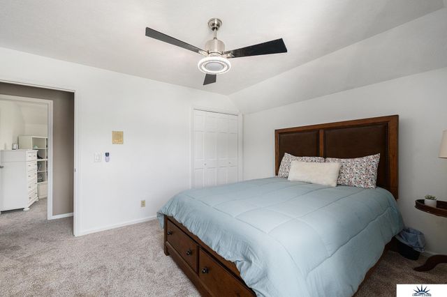 13407 Seward Street, Omaha, NE 68154