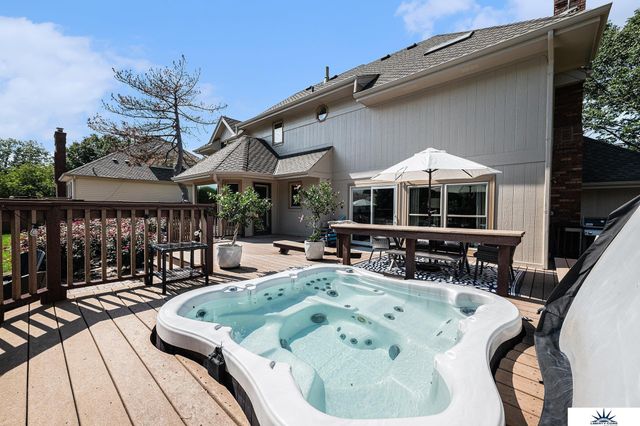 13407 Seward Street, Omaha, NE 68154