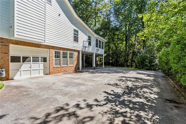 28 Anastasia Drive SE, Mableton, GA 30126