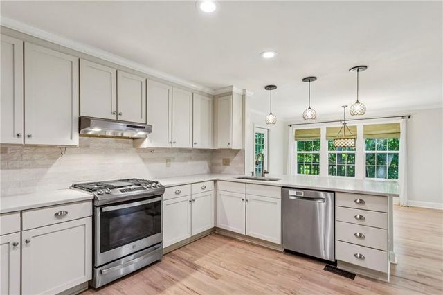 28 Anastasia Drive SE, Mableton, GA 30126