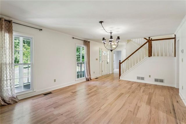 28 Anastasia Drive SE, Mableton, GA 30126