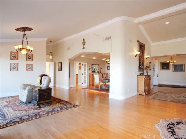 49 Saddleback, Rolling Hills, CA 90274