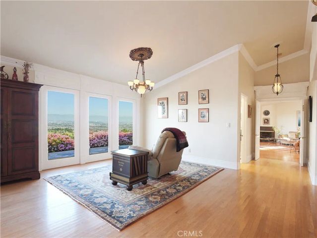 49 Saddleback, Rolling Hills, CA 90274