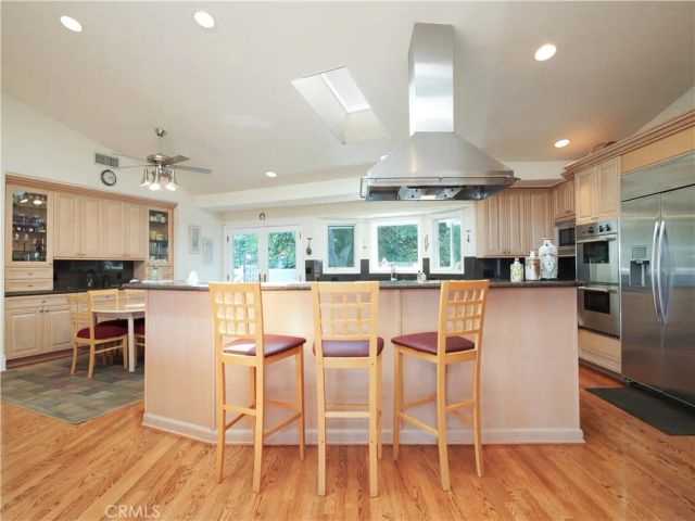 49 Saddleback, Rolling Hills, CA 90274