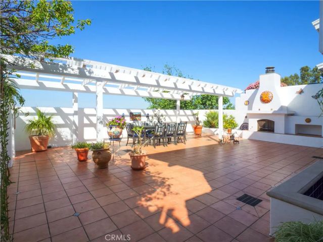 49 Saddleback, Rolling Hills, CA 90274