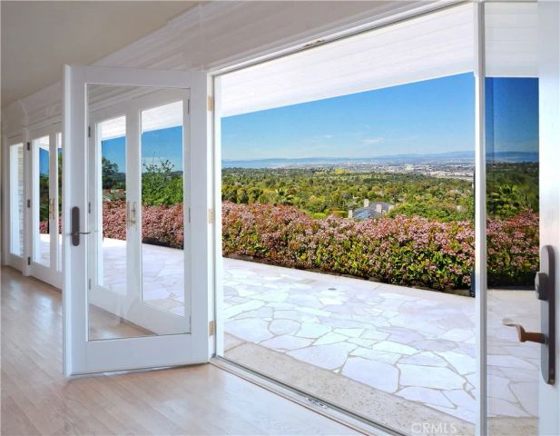 49 Saddleback, Rolling Hills, CA 90274