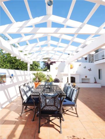 49 Saddleback, Rolling Hills, CA 90274