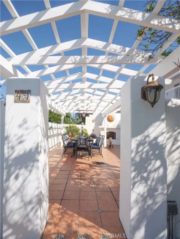 49 Saddleback, Rolling Hills, CA 90274