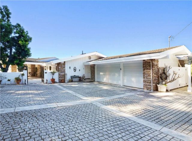 49 Saddleback, Rolling Hills, CA 90274