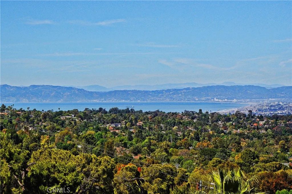 49 Saddleback, Rolling Hills, CA 90274