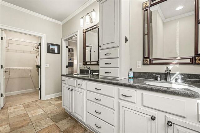 9369 Kraft Drive, Winston, GA 30187