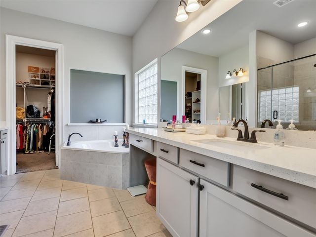 10302 Muir Peak Drive, Rosharon, TX 77583