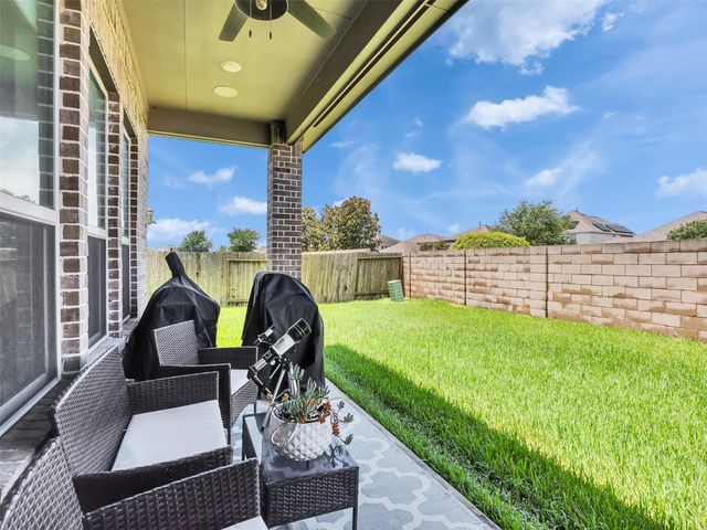 10302 Muir Peak Drive, Rosharon, TX 77583