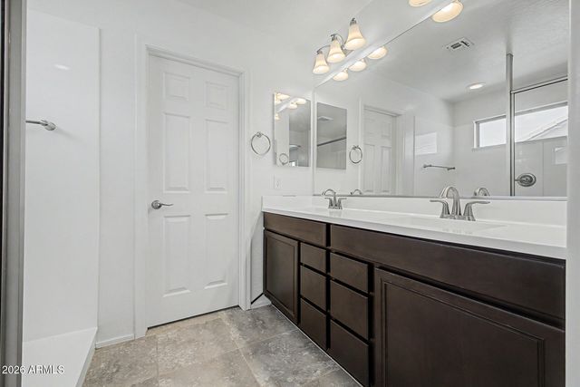 160 N 56TH Place, Mesa, AZ 85205