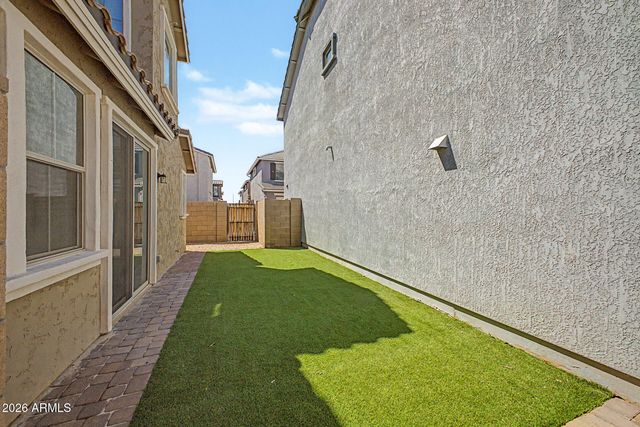 160 N 56TH Place, Mesa, AZ 85205