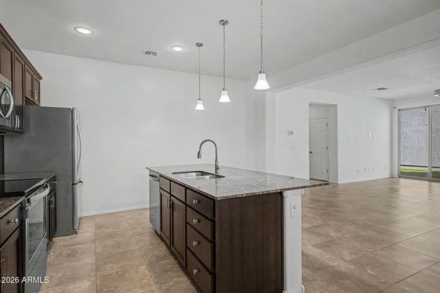 160 N 56TH Place, Mesa, AZ 85205