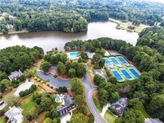 540 White Ridge Trace, Lawrenceville, GA 30043