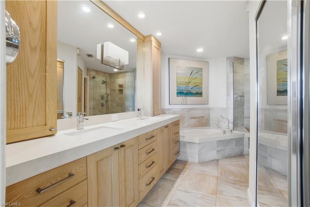 267 Barefoot Beach BLVD 305, Bonita Springs, FL 34134