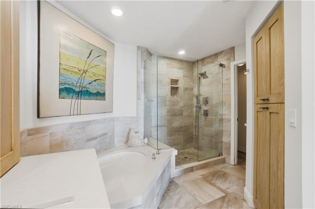 267 Barefoot Beach BLVD 305, Bonita Springs, FL 34134