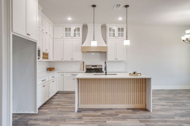 1406 Dorado Drive, Granbury, TX 76048