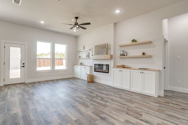 1406 Dorado Drive, Granbury, TX 76048