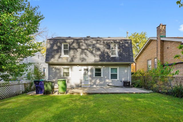 2623 W 96th Place, Evergreen Park, IL 60805