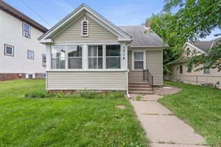1714 Thomas Avenue N, Minneapolis, MN 55411